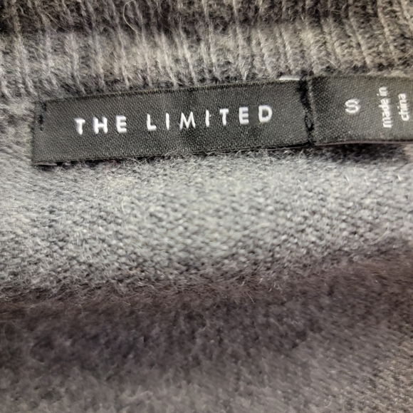 Vintage The Limited Cropped Grey Wool Cardigan with Gemstones - Picture 4 of 6